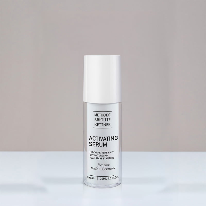 ACTIVATING-SERUM-30ML-1.jpg سرم جوان کننده و متعادل کننده 30 میلی لیتر ام بی کی - Image 1