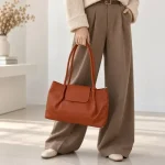 کیف دستی زنانه روزمره چرم مصنوعی ابعاد 37 در 23 سانتیمتر - تصویر 4
