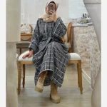کفتان پشمی چهارخونه بلند طرح هیام فری سایز - تصویر 4