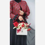 ست کت و دامن یلدا جنس کت گلیمی تافته و نخ آکریلیک لمه دار دامن تور آستر دار رنگ مشکی قرمز فری سایز 38 تا 46 - تصویر 2