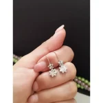 گوشواره نقره زنانه آویز عیار 925 با روکش طلا سفید طرح خاص - تصویر 2