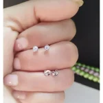 گوشواره نقره میخی عیار 925 طرح جواهری روکش طلا سفید