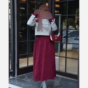 کت و دامن بهارناز پارچه کشمیر بافت وارداتی و مخمل کبریتی رنگ طوسی زرشکی