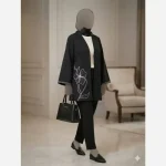مانتو گلدوزی شده کرپ مازراتی نخ تویست مدل آیماز دو سایز 40 تا 56 - تصویر 2