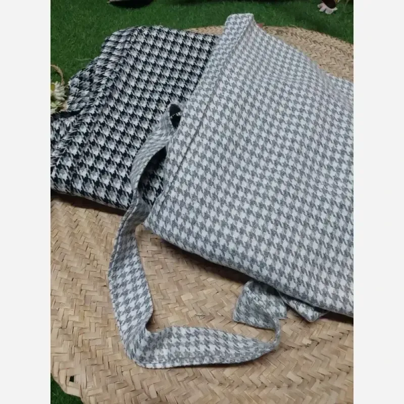 b3a7bebc-d14f-4d89-8d9f-573347e5900a اورال سالار جنس پیردوبل اعلا فری سایز 38 تا 44 قد 127 سانتیمتر دارای جیب کاربردی رنگ سفید طوسی و مشکی طوسی سفید - تصویر 1