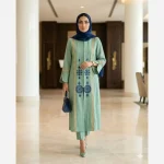 مانتو زنانه مجلسی آوا شانتون اسلپ گلدوزی تا سایز 56 - تصویر 4