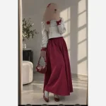 کت و دامن بهارناز پارچه کشمیر بافت وارداتی و مخمل کبریتی رنگ طوسی زرشکی - تصویر 2